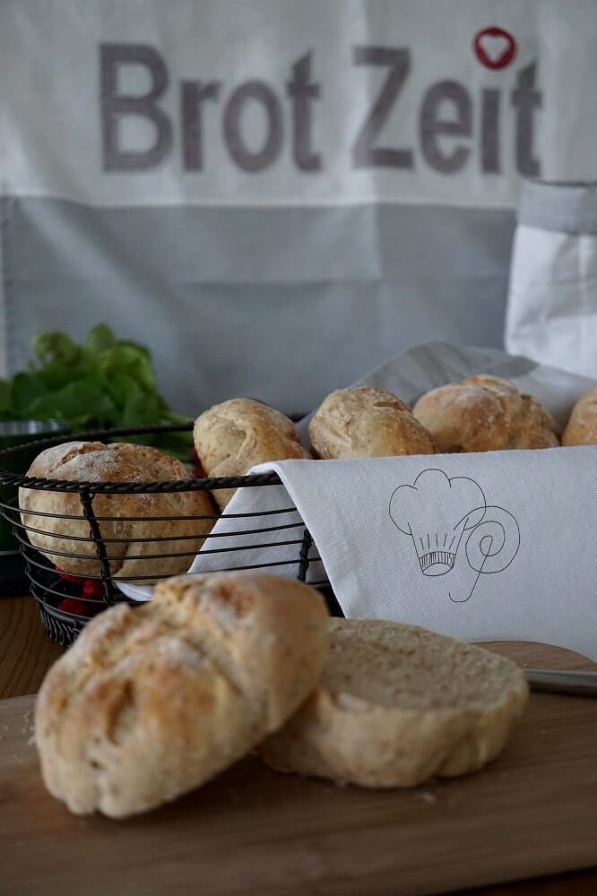 Dinkel-Joghurt Brötchen