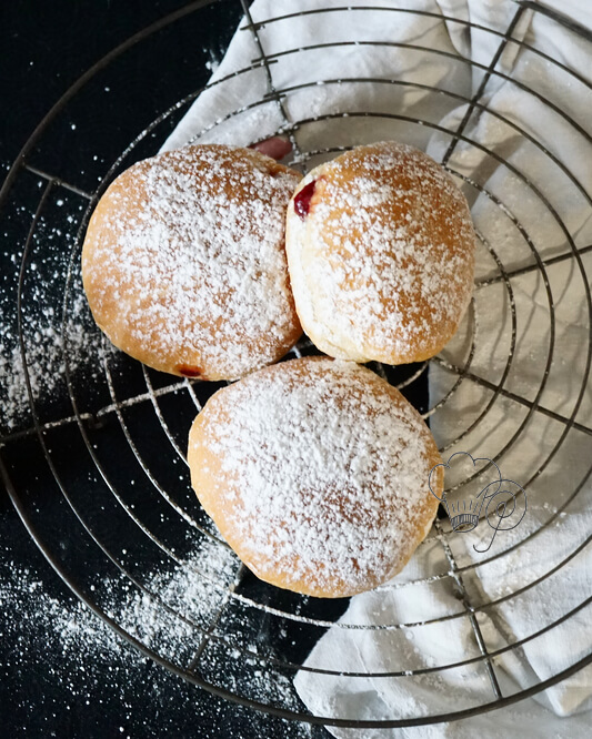 Fluffige Faschingskrapfen, Berliner aus dem Backofen. Ganz ohne Frittieren.