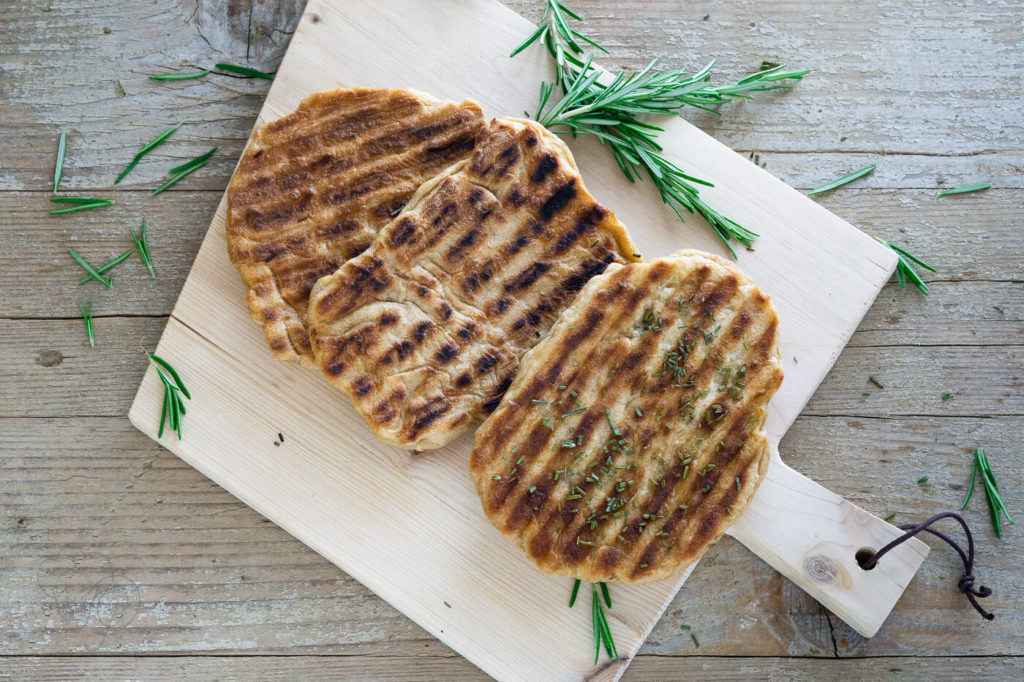gegrilltes Fladenbrot
