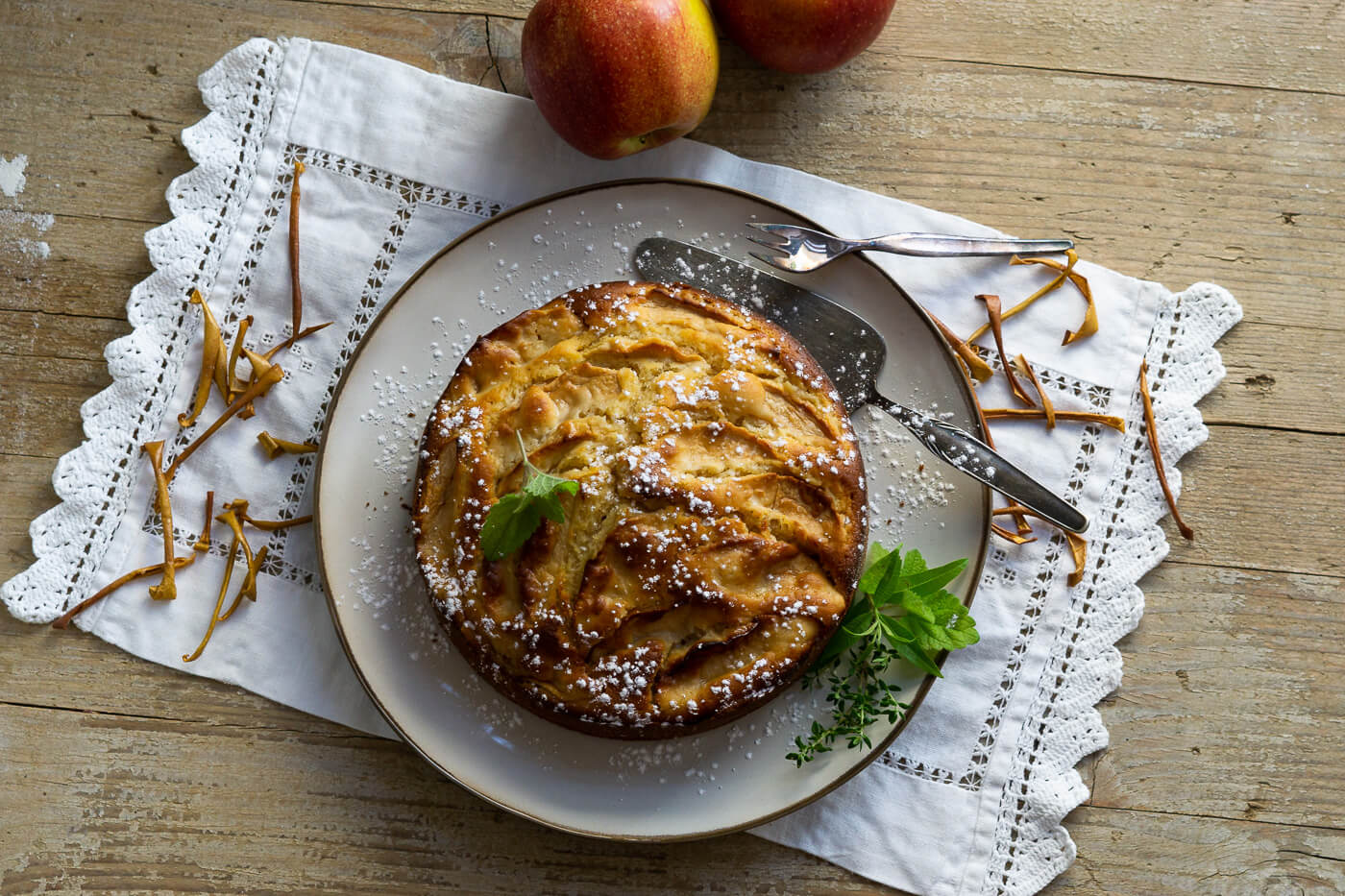 Read more about the article Apfelkuchen mit Kräutern – Apfelliebe