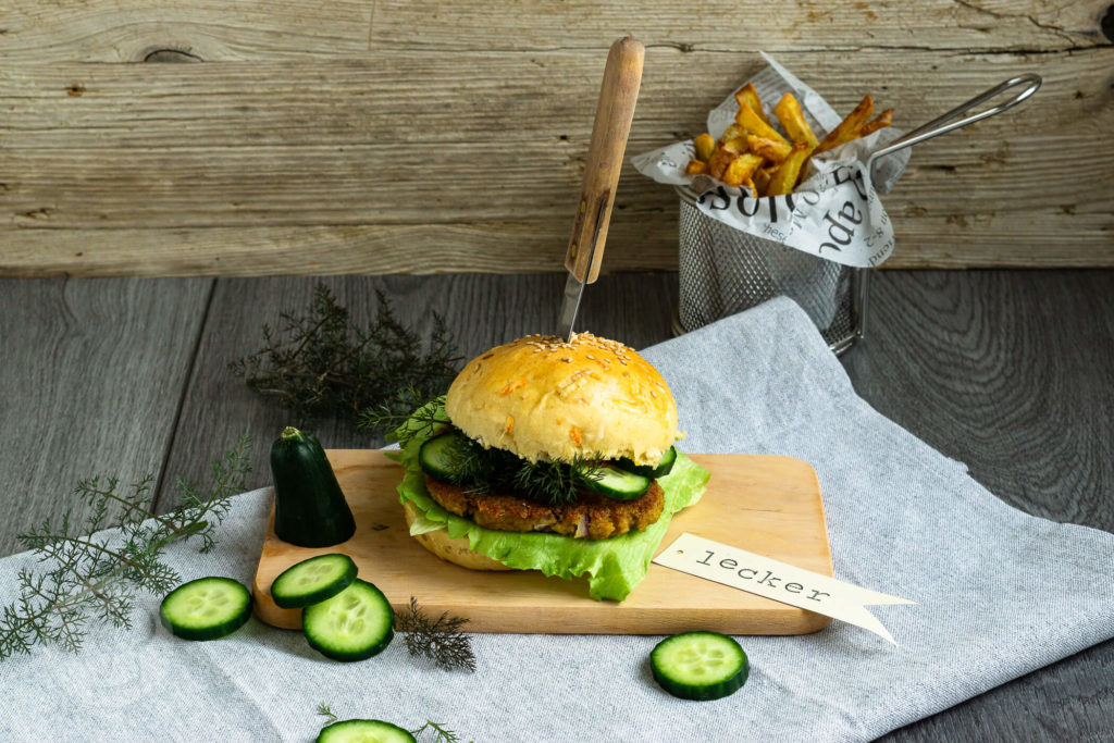 Grünkern Burger mit Frühlingsbuns 