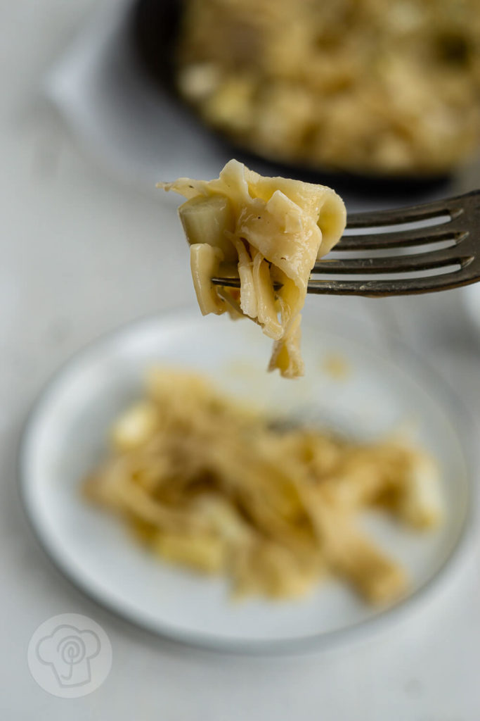 Pastagericht - vegetarische Spargel Carbonara, Rezept für cremige Spaghetti Carbonara. Küchentraum & Purzelbaum | #pasta | #spargel