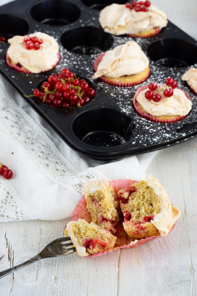 Johannisbeermuffins mit Baiser - Küchentraum &amp; Purzelbaum