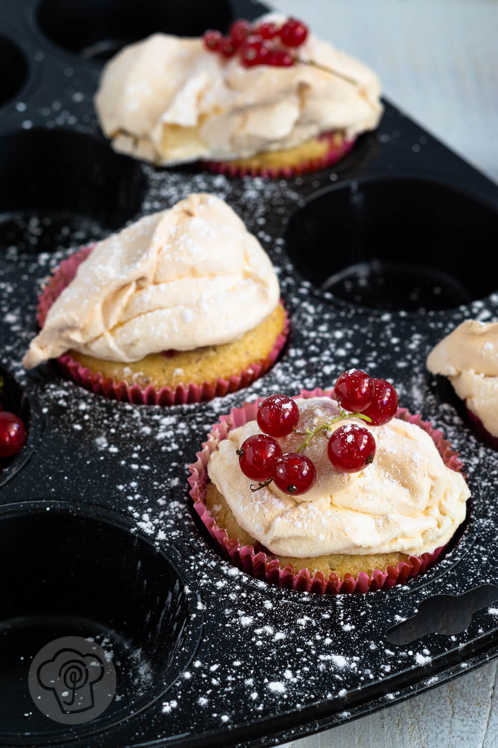 Johannisbeermuffins mit Baiser - Küchentraum &amp; Purzelbaum