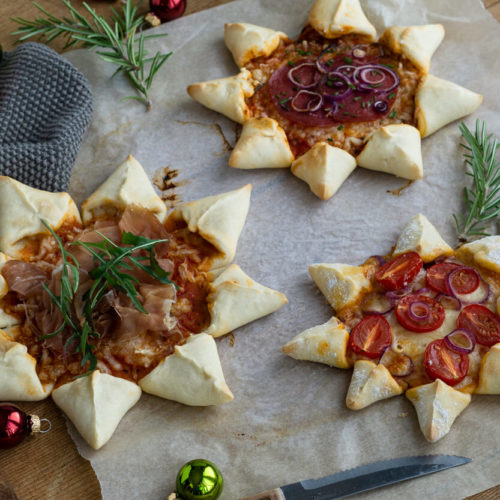 Sternförmige Pizza - Pizzastern - Party Snack zu Weihnachten oder Silvester