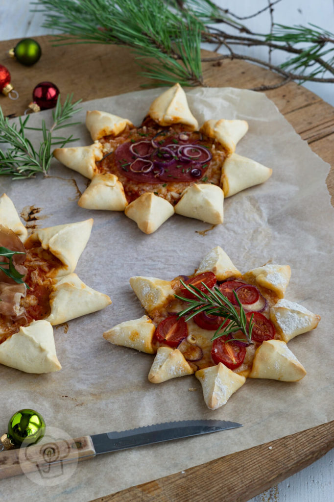 Sternförmige Pizza - Pizzastern - Party Snack zu Weihnachten oder Silvester