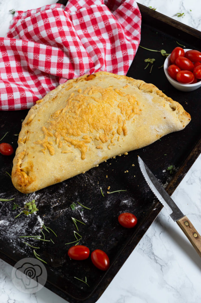 Calzone auf dem Blech