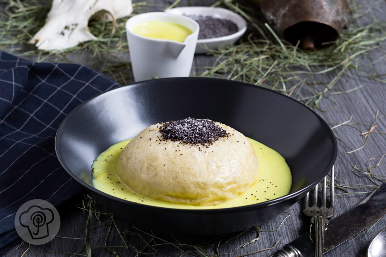 Germknödel mit Vanillesauce - Küchentraum &amp; Purzelbaum