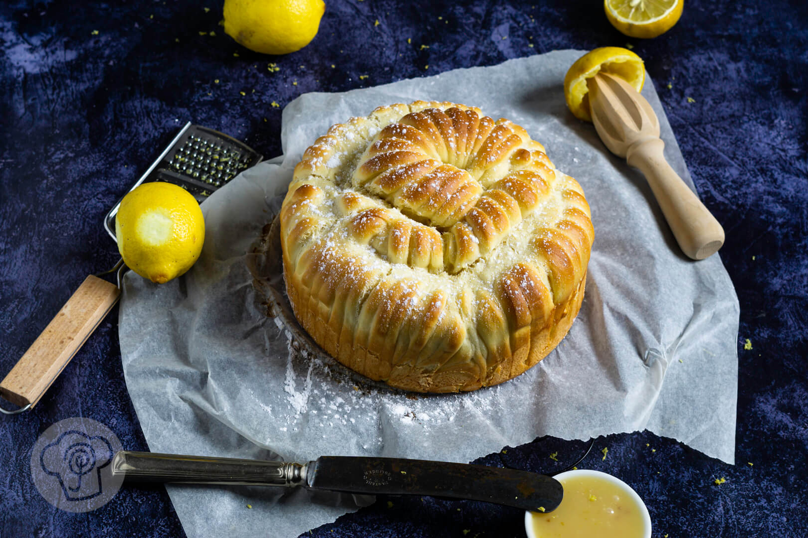 You are currently viewing Wollknäuel Brot mit Lemon Curd