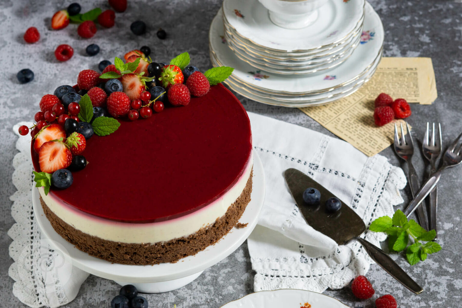 Panna Cotta Torte mit Beeren - Küchentraum &amp; Purzelbaum