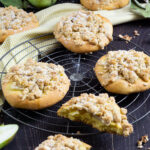 Kleine Streuselkuchen mit Birnen