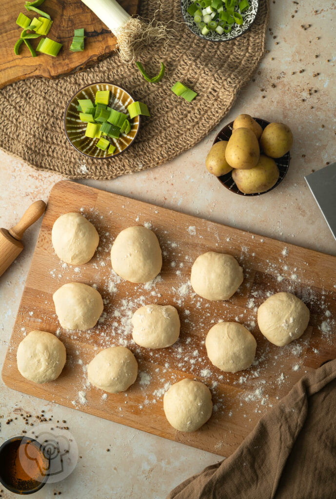 Zubereitung Afghanische Bolani - vegetarische gefüllte Teigtaschen