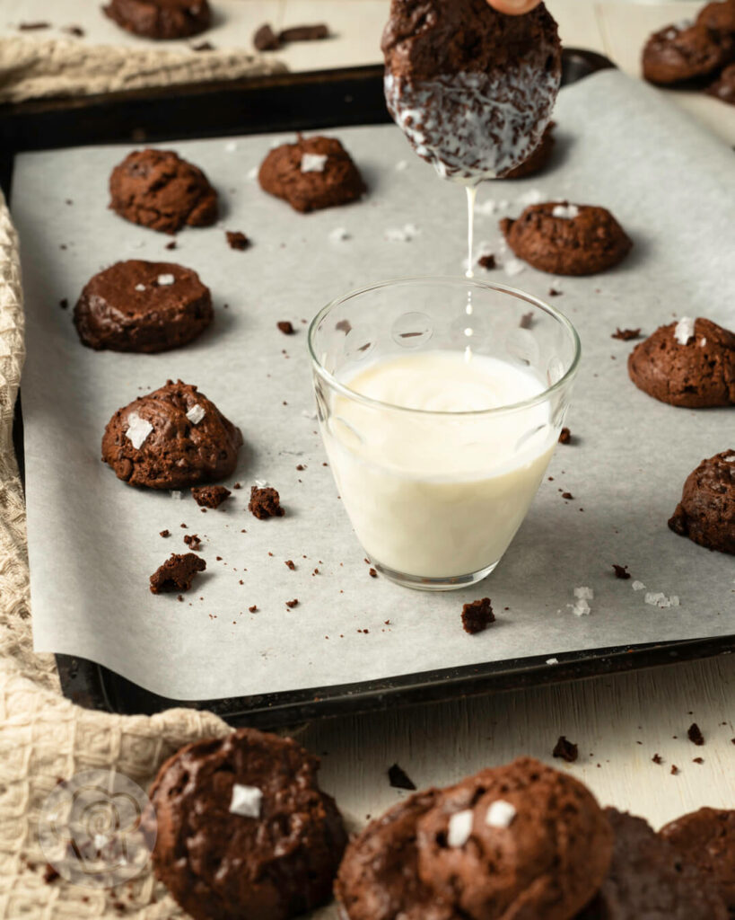 Brownies Cookies mit Milch