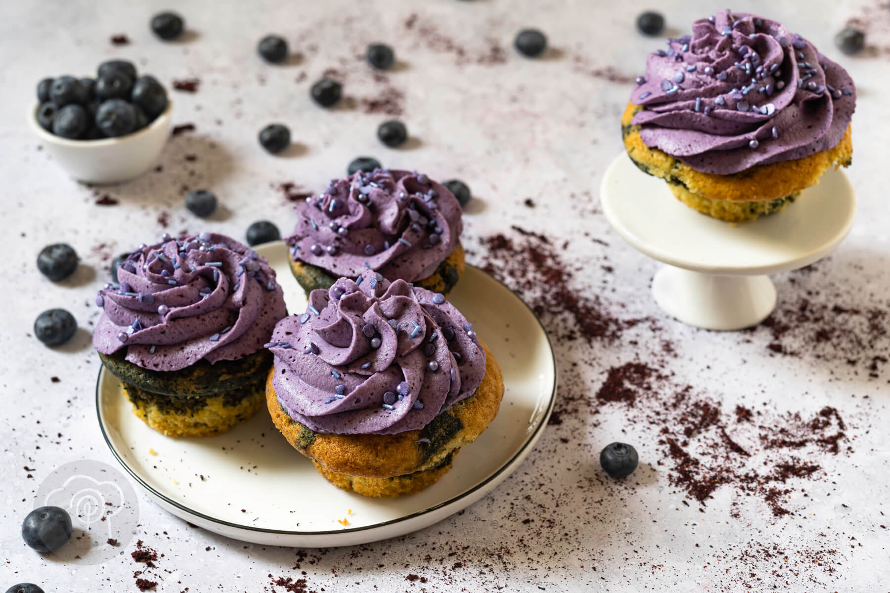 Mehr über den Artikel erfahren Heidelbeer Cupcakes