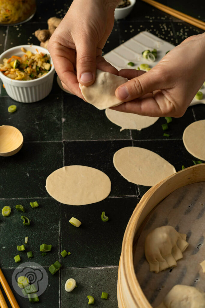 Zubereitung Vegane Mandu mit Kimchi-Füllung - koreanische Maultaschen