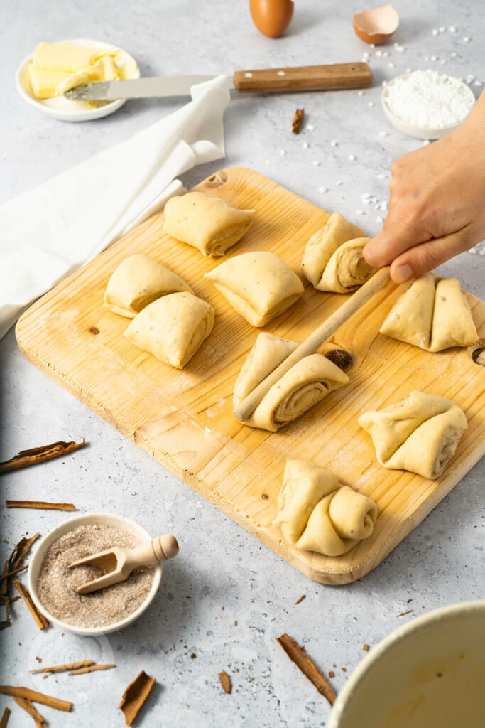 Korvapuusti - finnische Zimtschnecken Zubereitung Schritt für Schritt