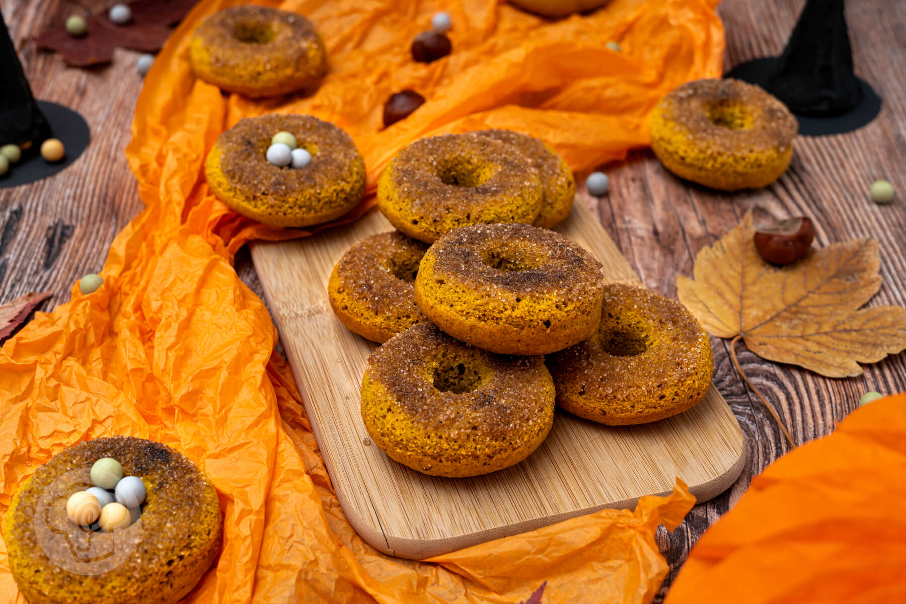 Read more about the article Kürbis Donuts – Cozy Halloween