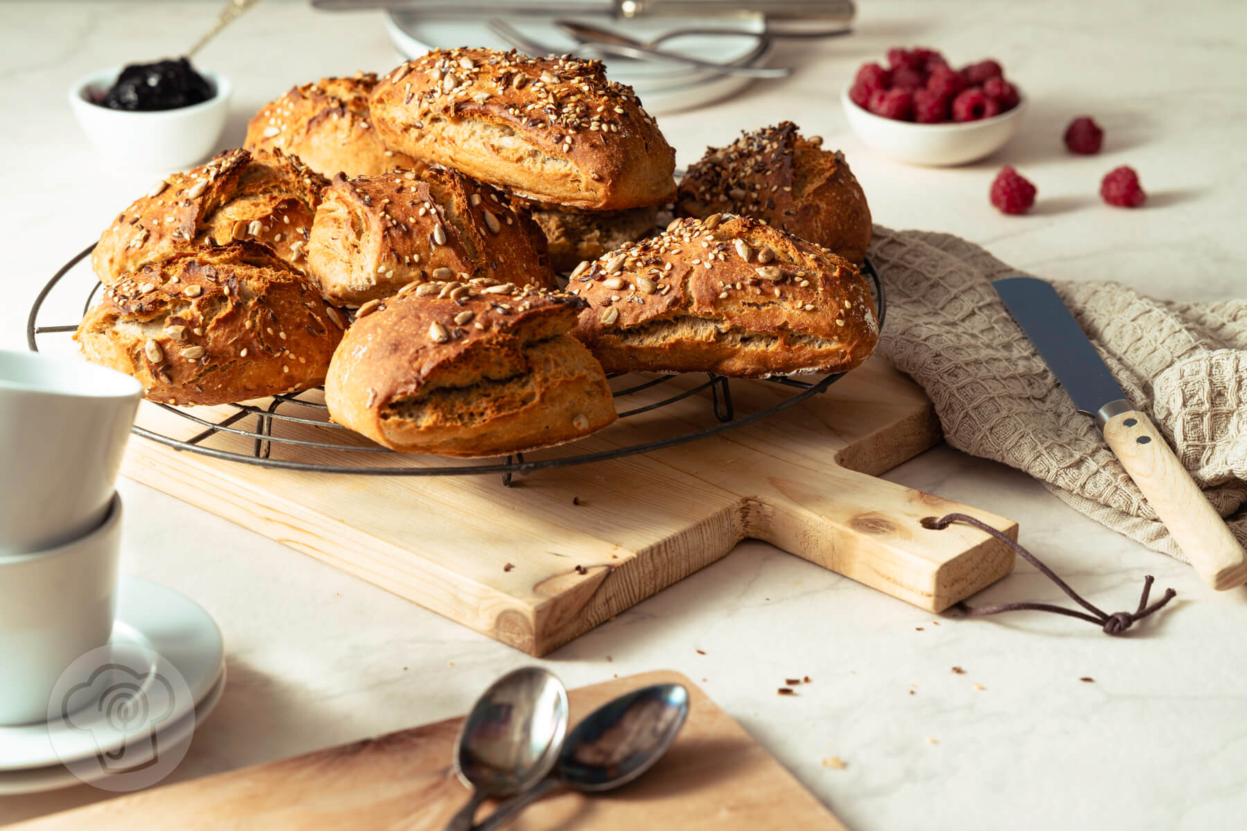 Mehr über den Artikel erfahren Einfache Brötchen über Nacht ohne Kneten