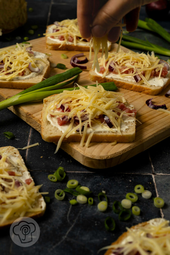 Flammkuchen Toast mit Käse