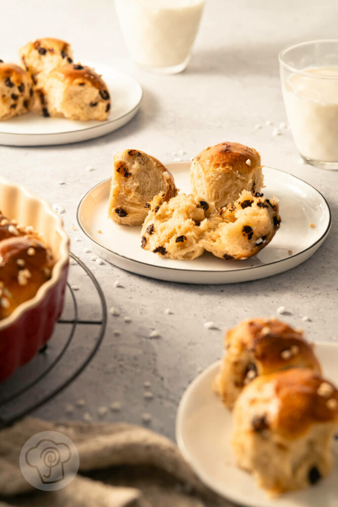 Mini Milchbrötchen mit Schokolade in der Tarteform