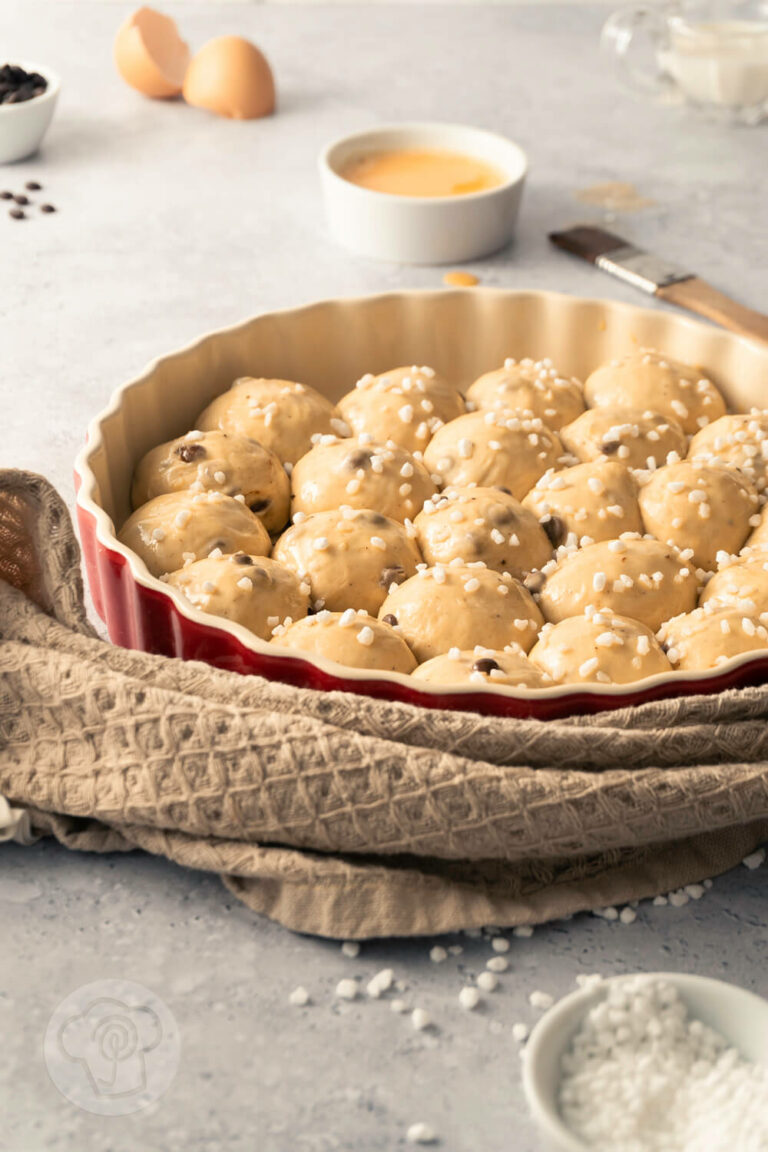 So gelingen dir perfekte Milchbrötchen mit Schokolade - Küchentraum ...