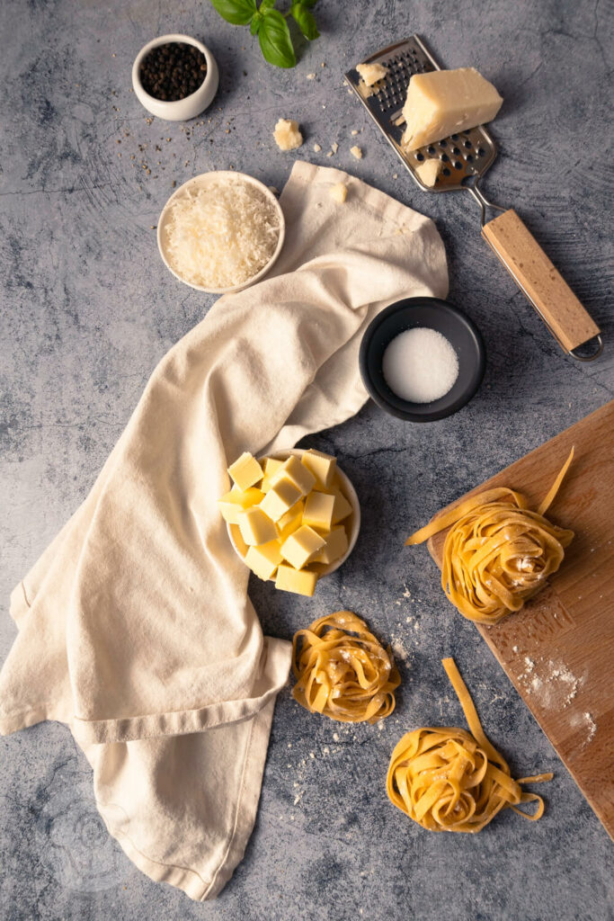 Fettuccine Alfredo mit Parmesan Zutaten