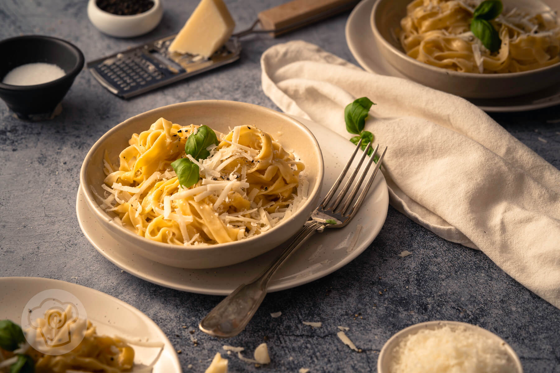 Read more about the article Schnelle Fettuccine Alfredo – Gericht aus 3 Zutaten