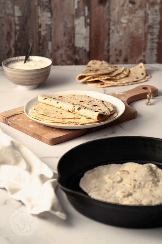 Bengalische Ruti - schnelles Fladenbrot aus der Pfanne mit Joghurt