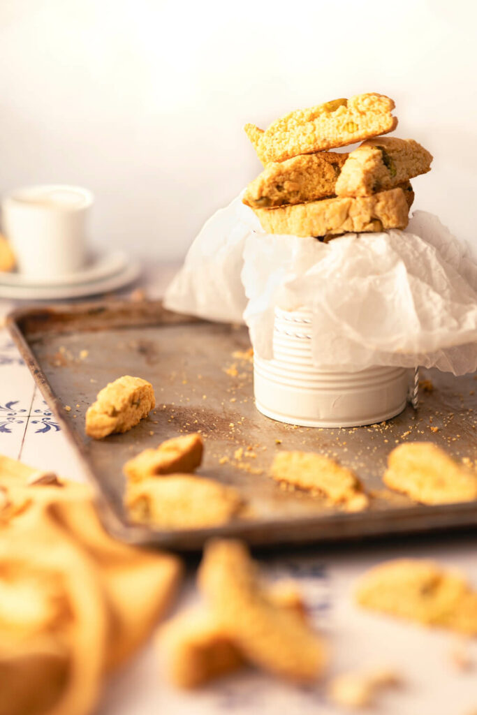 Pistazien Cantuccini in einer Dose