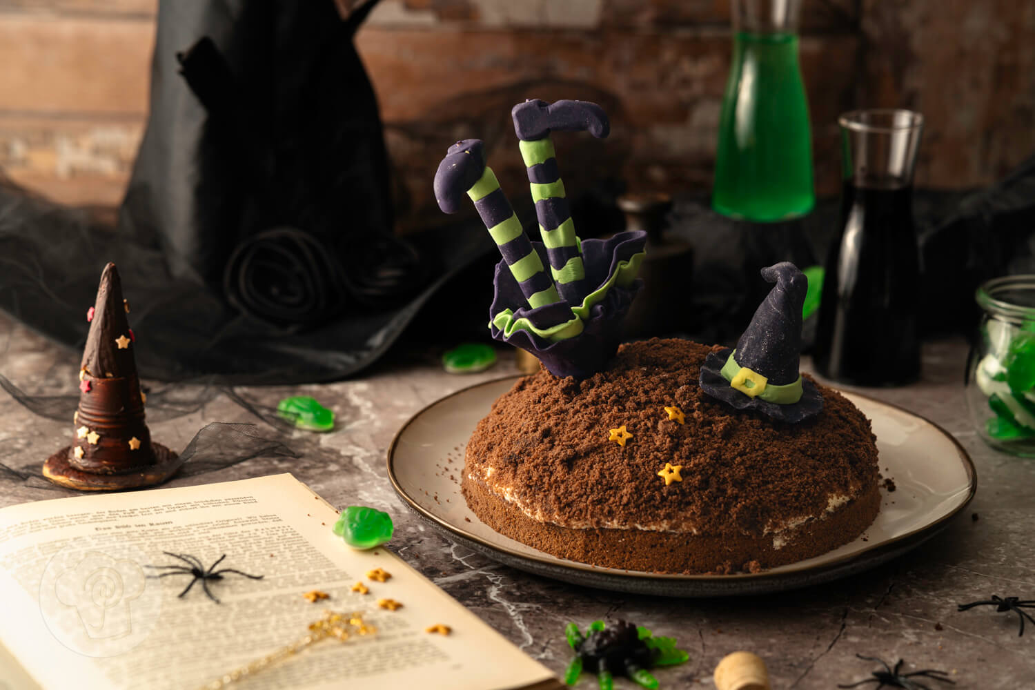 Du betrachtest gerade Maulwurfkuchen mit Kirschen zur Hexenparty