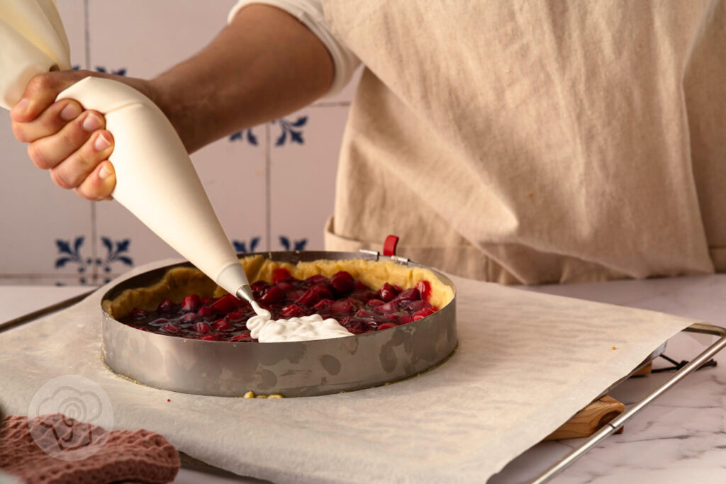 Rhabarbertarte mit Baiser 10 Rhabarbertarte mit Baiser - Zubereitung