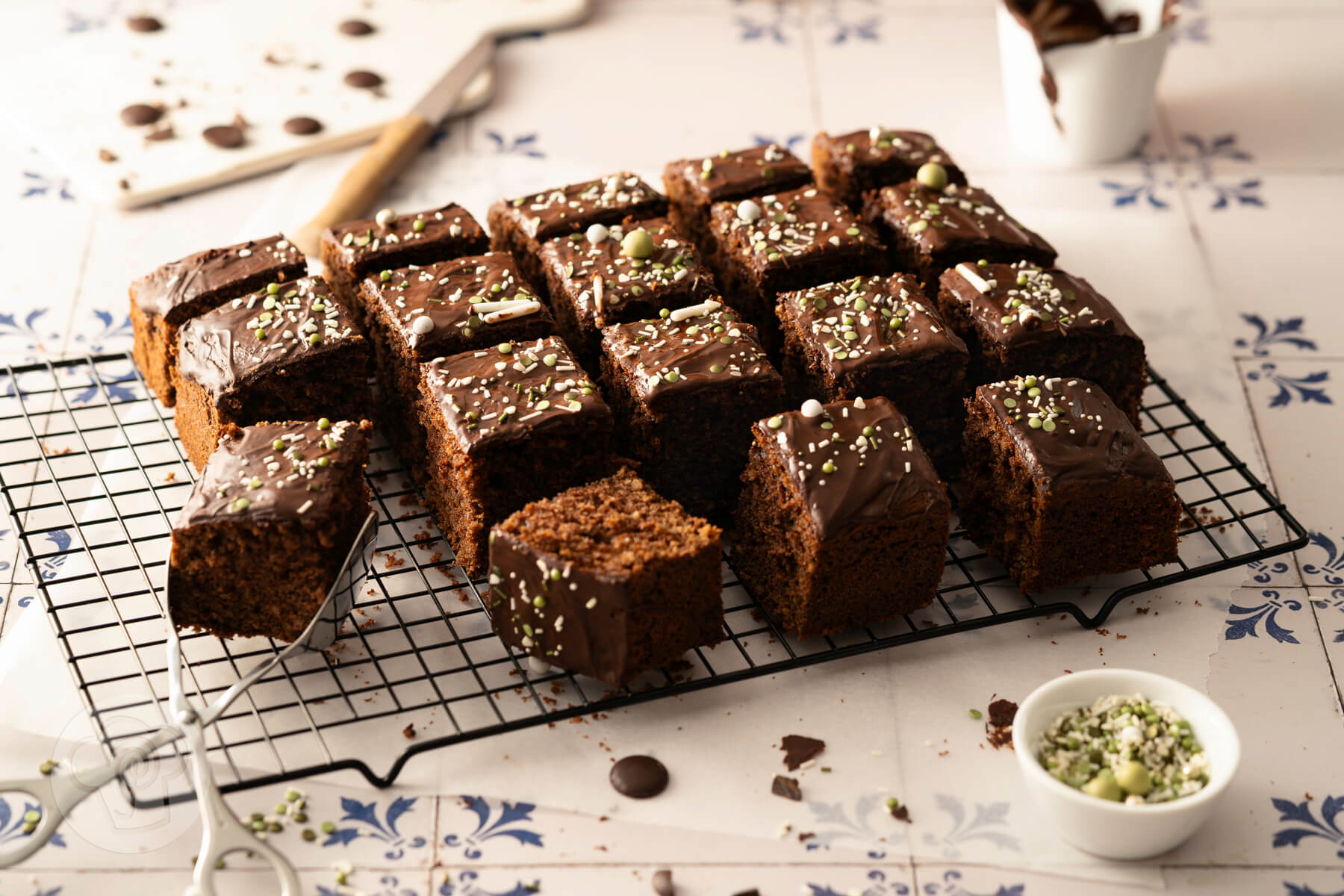 Du betrachtest gerade Saftiger Zucchini Nusskuchen