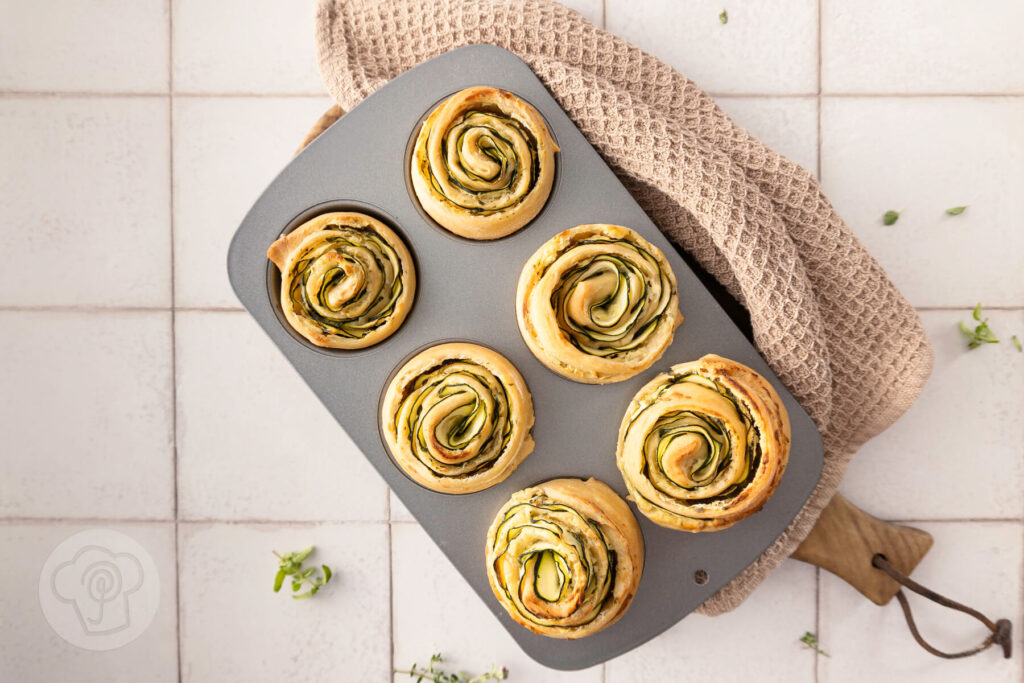 Zucchinirosen ohne Blätterteig - einfacher Snack - Fingerfood