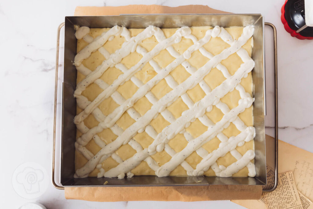 Blechkuchen mit Quarkgitter - Zubereitung