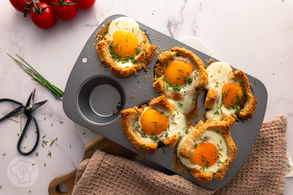 Herzhafte Frühstücksmuffins mit Ei 2 Herzhafte Frühstücksmuffins mit Ei