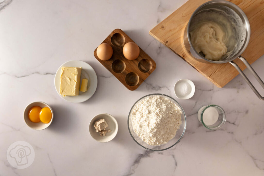 Böhmische Kolatschen mit Äpfeln und Streuseln - Zutaten
