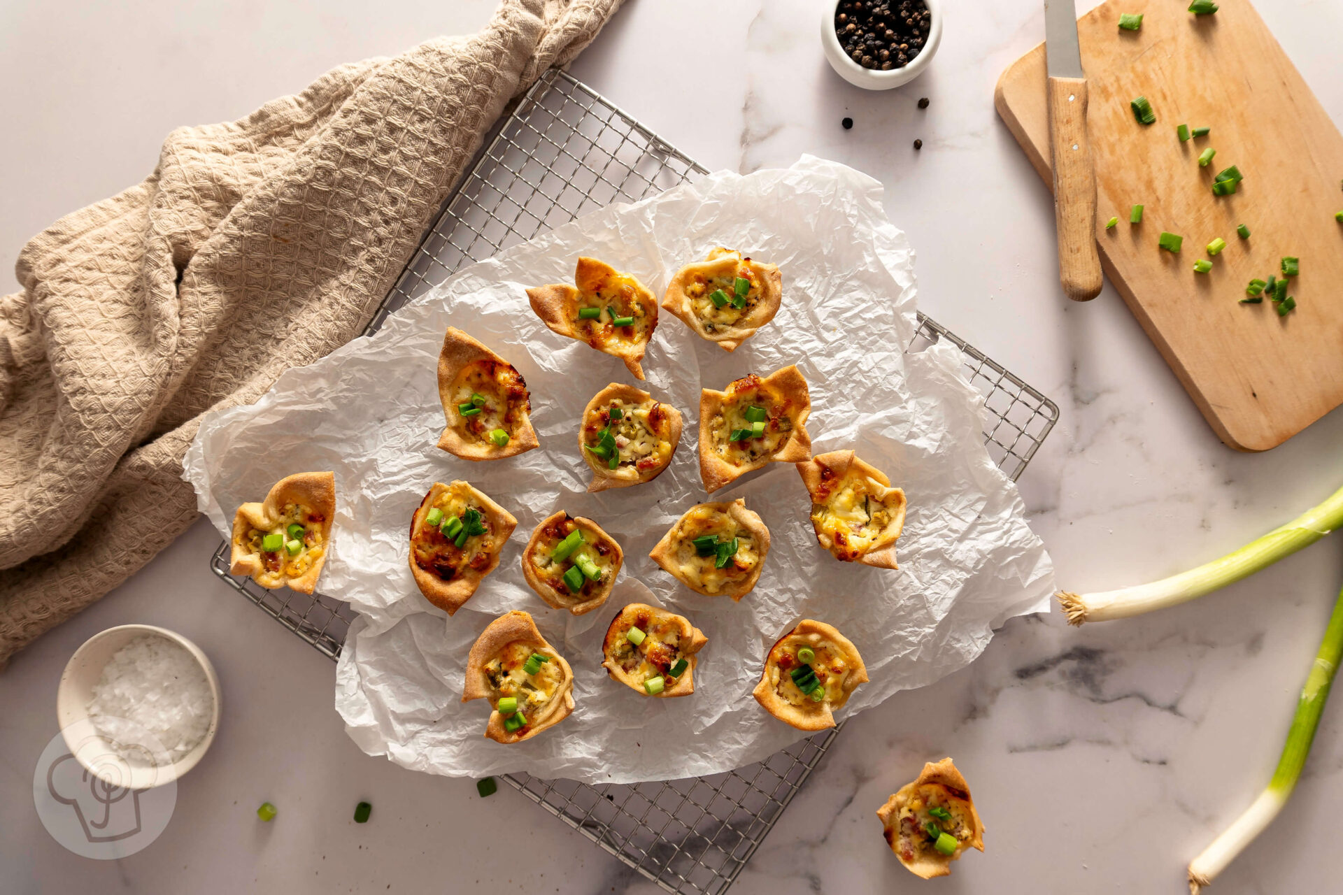 Du betrachtest gerade Mini-Flammkuchen-Muffins – schnelles Fingerfood aus dem Ofen