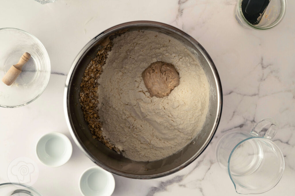 Einfaches Dinkelbrot mit Haferflocken und Saaten - Zubereitung