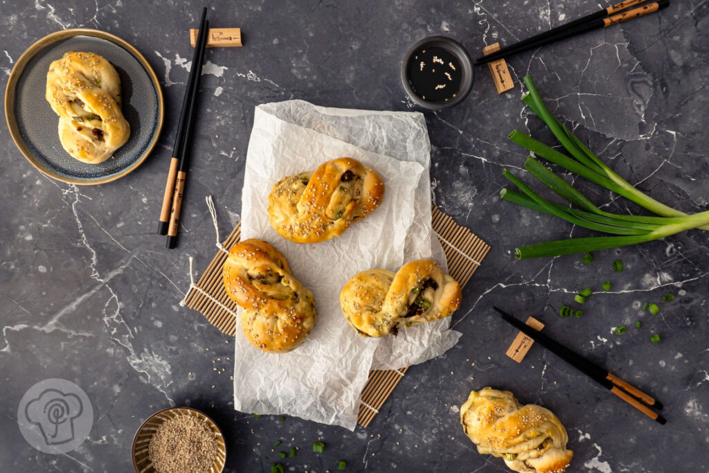 Gefüllte chinesische Milchbrötchen