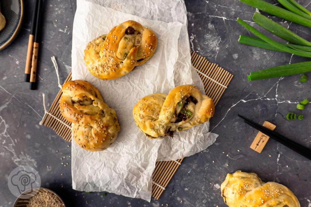 Gefüllte chinesische Milchbrötchen