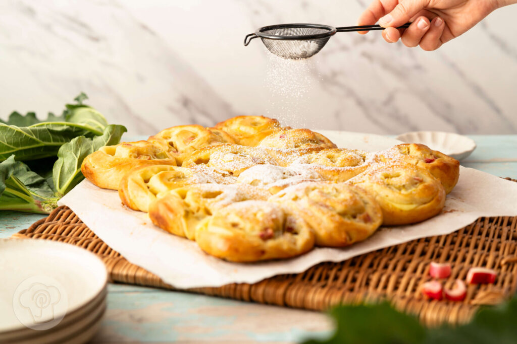 Rhabarber Puddingschnecken