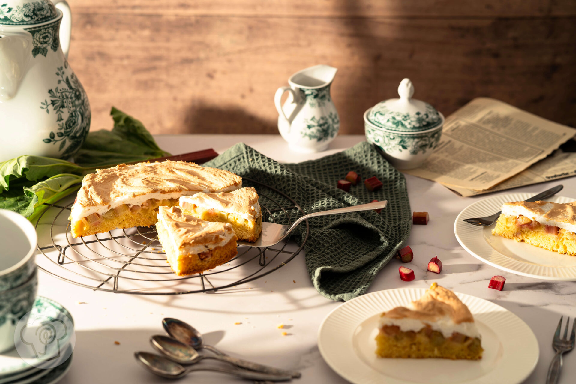 Mehr über den Artikel erfahren Rhabarberkuchen mit Baiser
