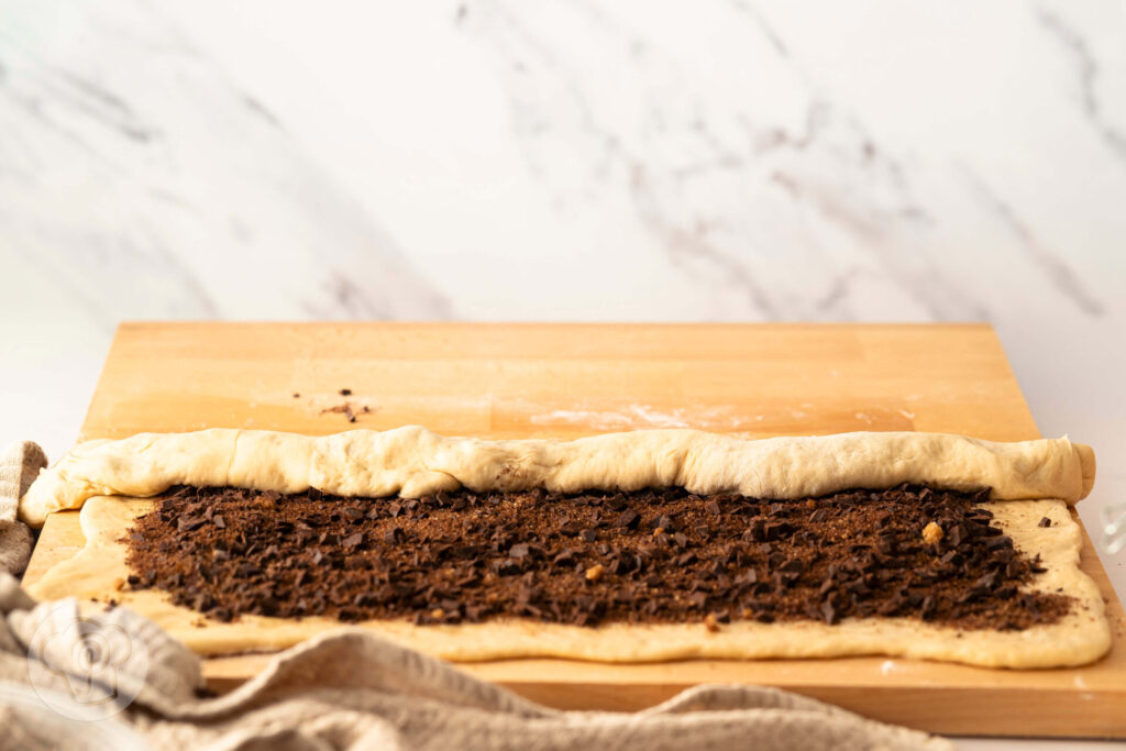 Schokoladen Brezel Buns - Schokoladen Hefeteigschnecken - Zubereitung