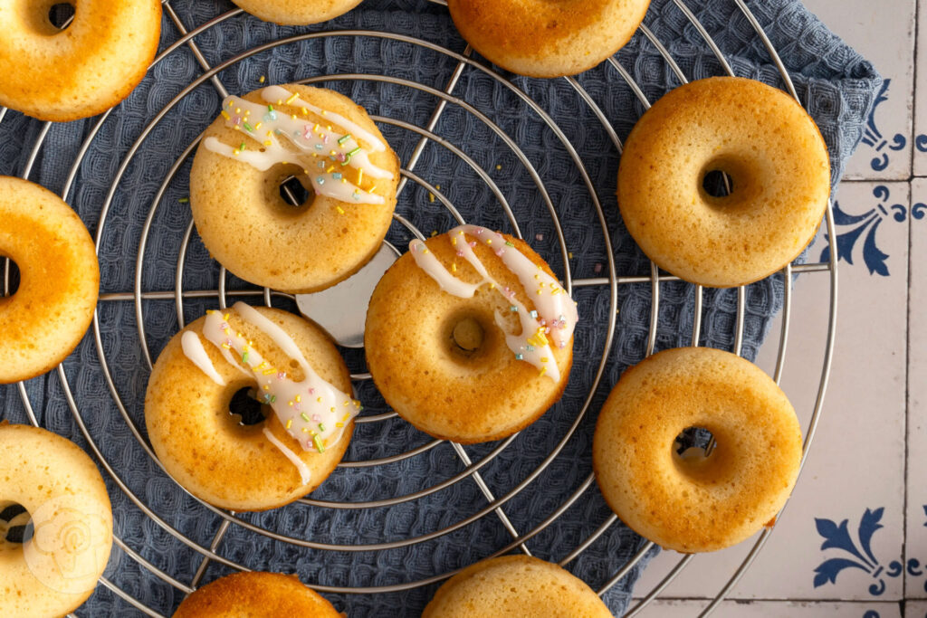 Zitronendonuts aus dem Backofen - Donuts aus dem Backofen