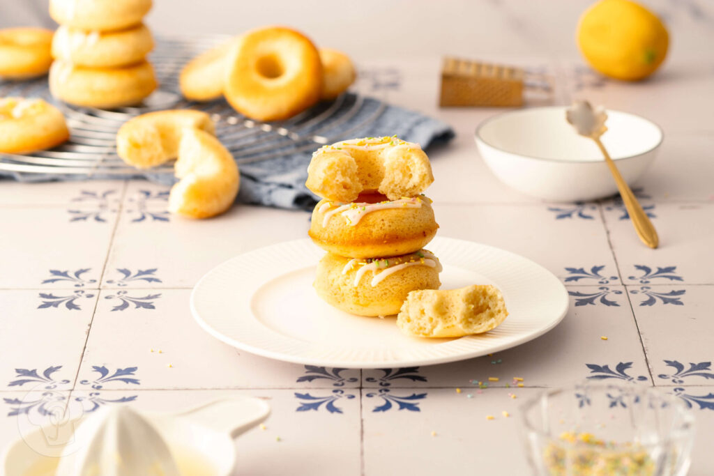 Zitronendonuts aus dem Backofen - Donuts aus dem Backofen