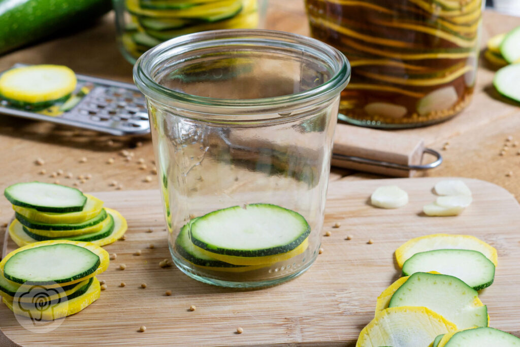 Eingelegte Zucchini 3 Eingemachte Zucchini - Zubereitung