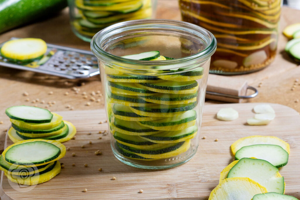 Eingelegte Zucchini 6 Eingemachte Zucchini - Zubereitung