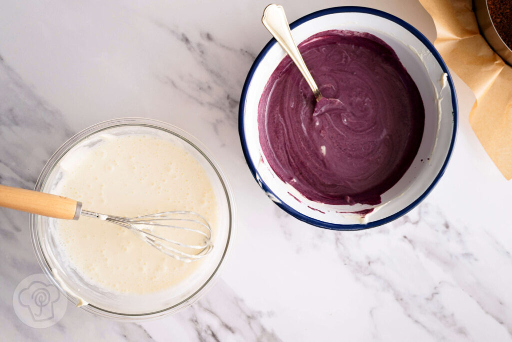 No bake Zebra Cheesecake 8 No bake Zebra Cheesecake mit Blaubeeren - Zubereitung