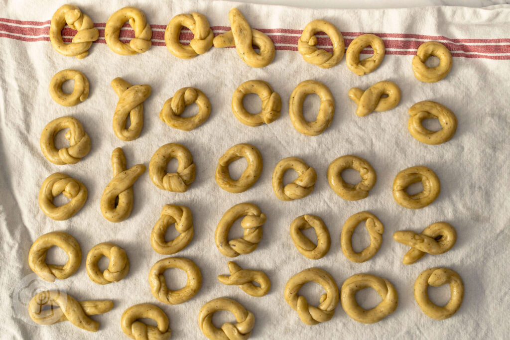 Taralli - herzhaftes Knabbergebäck aus Italien 6 Taralli - Zubereitung