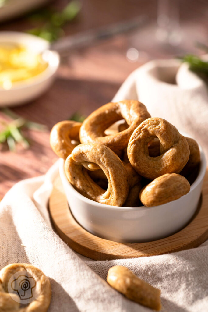 Taralli - herzhaftes Knabbergebäck aus Italien 8 Taralli